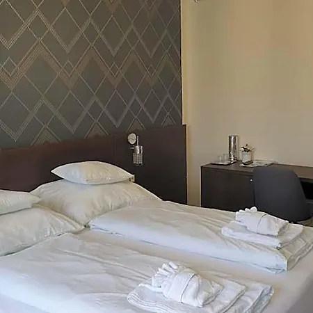 Szálloda Vacz 3*