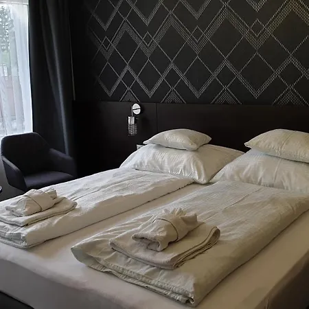 Vacz Szálloda 3*