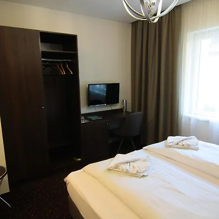 Vacz Szálloda 3*